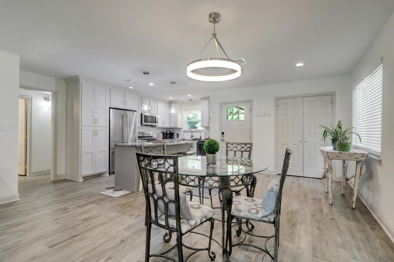 Kingwood Cottage - 10 Mins From Iah - Lake Front ฮัมเบิล ภายนอก รูปภาพ