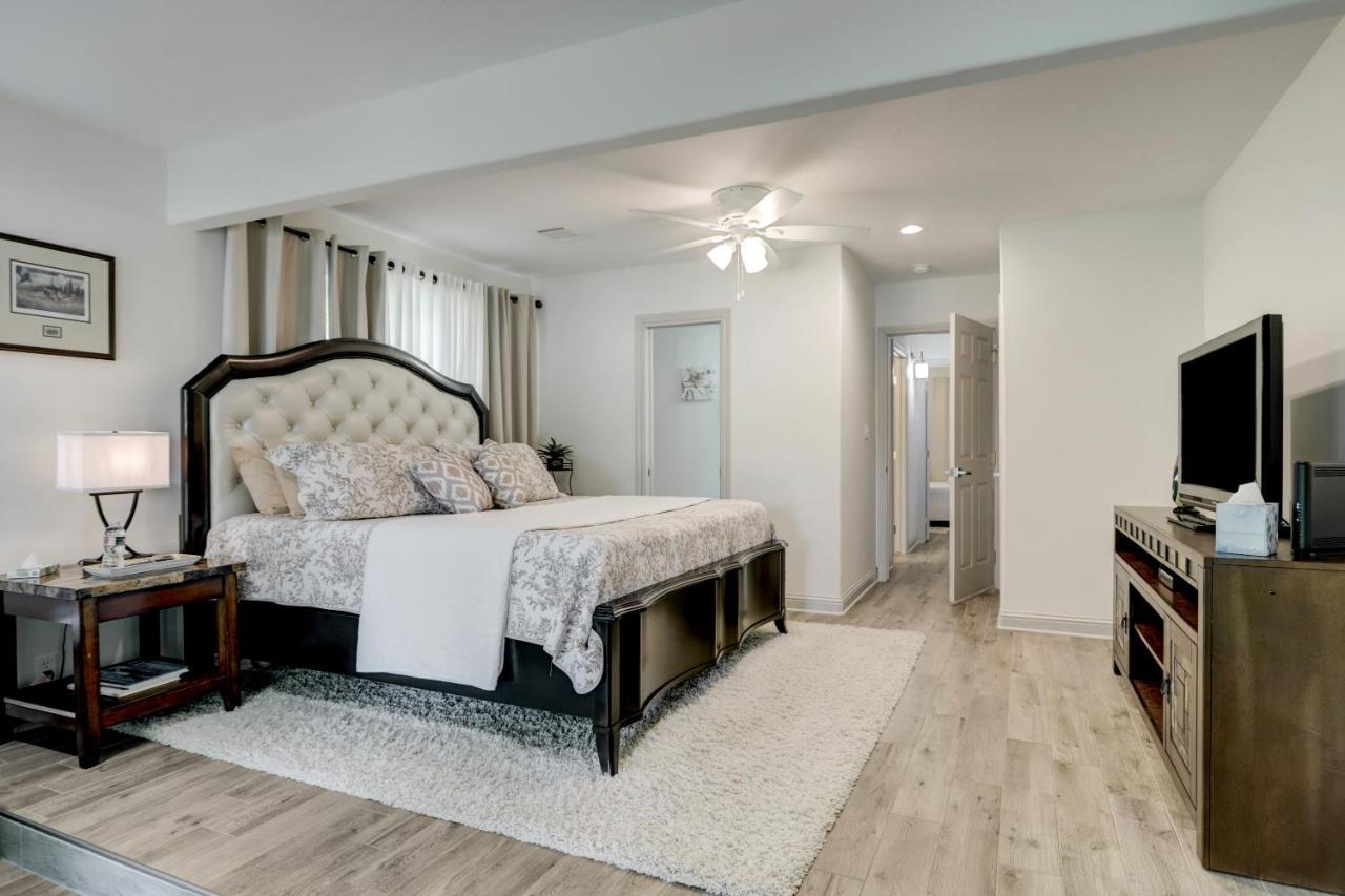 Kingwood Cottage - 10 Mins From Iah - Lake Front ฮัมเบิล ภายนอก รูปภาพ