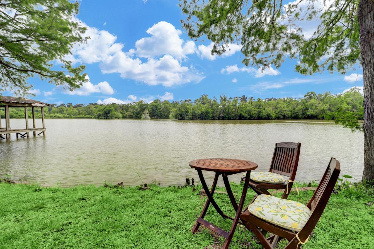 Kingwood Cottage - 10 Mins From Iah - Lake Front ฮัมเบิล ภายนอก รูปภาพ